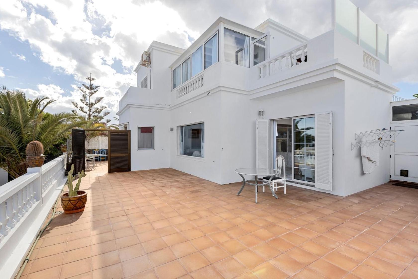 Apartments Gina Y Vista Oceano Puerto del Carmen  Ngoại thất bức ảnh
